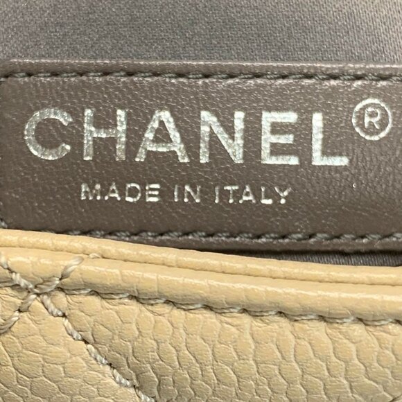 Chanel Grand Shopping Tote (GST) Beige Bag - Picture 9 of 10